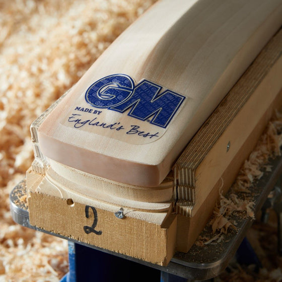 GM Brava 808 English Willow Bat
